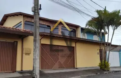Casa com 4 quartos à venda no Parque São Cristóvão, Taubaté 