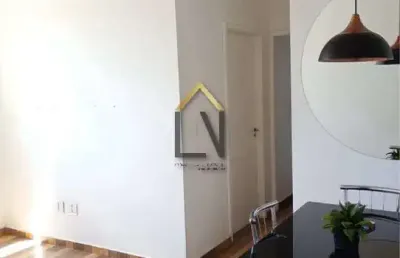 Apartamento semi mobiliado em excelente localização