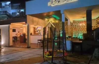 Oportunidade única na praia grande – mansão com potencial comercial e resid