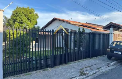 Casa em terreno inteiro de 250 m² – 3 quartos (1 suíte) –