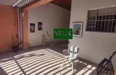 Casa com 3 quartos sendo 1 suíte no centro de caraguatatuba