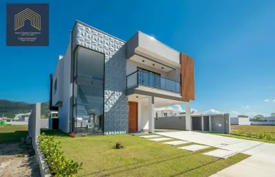 Casa com 4 quartos à venda no Santa Regina, Camboriú 