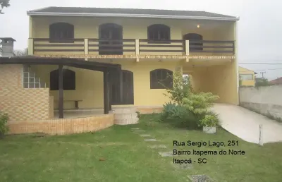 Casa com 4 quartos para alugar na Rua Sérgio Lago, 251, Itapema do Norte, Itapoá