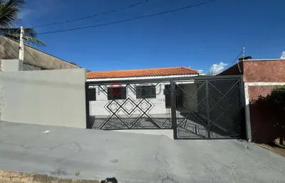 Casa à venda em marília no bairro jardim  santa antonieta. agende sua visita!