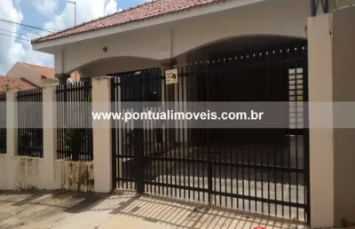 Casa à venda em marília no bairro jardim bandeirantes. agende uma visita!