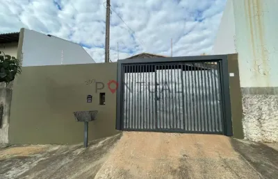 Casa para locação no bairro jardim acapulco,marília.