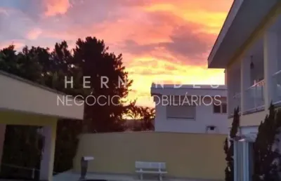 Casa de alto padrão disponível para venda, com 5 suítes, 6 vagas em alphaville