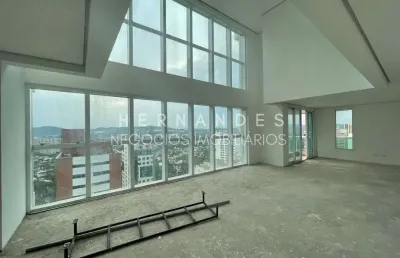 Cobertura triplex alto luxo em alphaville disponivel para venda em uma das principais alamedas de alphaville