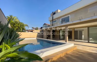 Casa à venda no condomínio residencial 2, com 4 suítes e 4 vagas de garagem