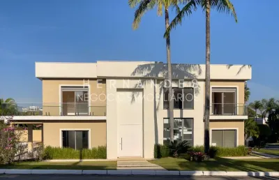 Casa à venda no condomínio residencial 2, com 4 suítes e 4 vagas de garagem
