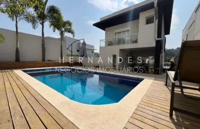 Casa de alto padrão à venda em condomínio exclusivo de santana de parnaíba - suru: 3 quartos, 1 suíte, 3 salas, 5 banheiros, 4 vagas garagem, 273m².