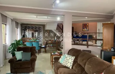 Imperdível! casa de luxo em condomínio no tamboré, santana de parnaíba-sp. 4 quartos, 2 suítes, área gourmet, piscina e muito mais!
