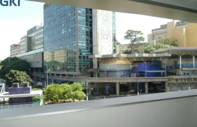Av. rebouças, em frente ao complexo das clinicas e prox. av. paulista