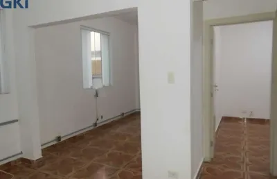 Paraiso, ao lado do metro vergueiro, conjunto comercial