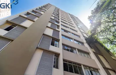 O apartamento fica localizado na rua albuquerque lins santa cecilia