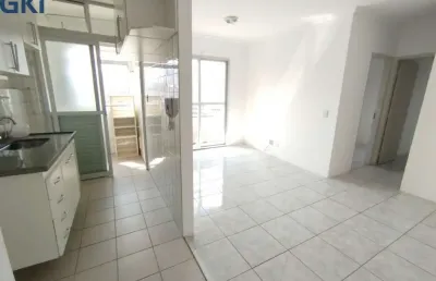 Apartamento com  dormitorios uma gargagem proximo metro fradique coutinho