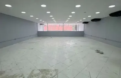 Galpão/loja comercial locação 550m² com 3 banheiros, 2 vagas no jardim avelino - sp