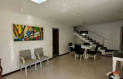 Casa com 4 quartos à venda na rua francisco das mercês, buraquinho, lauro de freitas, 284 m2 por r$ 750.000