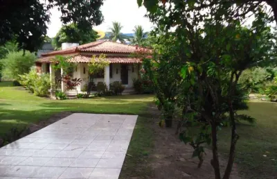 Casa em condomínio fechado com 4 quartos à venda na r. filogonio gomes de oliveira, barra de pojuca, camaçari, 4200 m2 por r$ 1.700.000