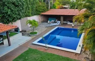Casa em condomínio fechado com 5 quartos para alugar na rua eliomar herwans de souza, portão, lauro de freitas, 680 m2 por r$ 12.000