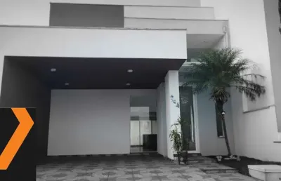 Ótima casa para venda no condomínio ibiti reserva em sorocaba com 3 suítes sendo duas no piso inferior, área gourmet, garagem para 4 carros