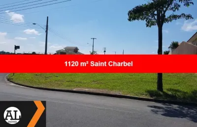 Terreno com 1120 m2  de esquina à venda no condomínio saint charbel em araçoiaba da serra .