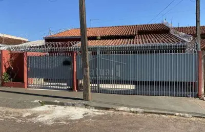 Casa com 4 quartos à venda na Rua Enzo Rufino, 161, Dom Pedro, Londrina