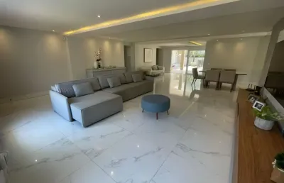 Casa com 5 quartos e 2 banheiros à venda em camboinhas, 550 m² por r$ 3.900.000,00