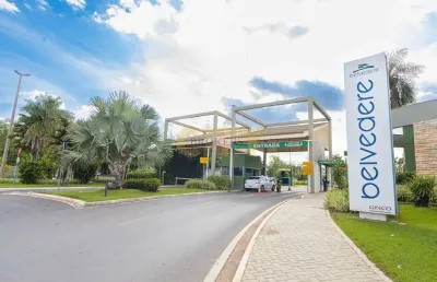 Terreno em condomínio fechado à venda na Avenida das Palmeiras, Jardim Imperial, Cuiabá