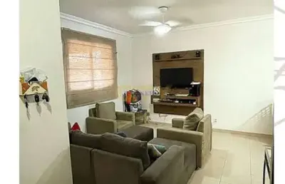 Vende-se sobrado condomínio residencial green park (prox. shopping estação)