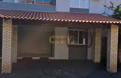 Vende-se sobrado condomínio porto rico (prox. centro político adm)