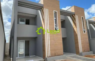 Casa duplex com 03 suítes á venda em eusébio- ceará