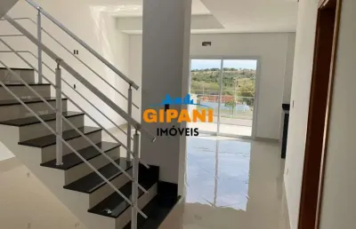 Linda casa no condomínio lago da barra, com acabamento de primeira e linda vista para o lago!