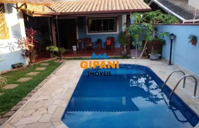 Linda casa no condominio estancia das flores, quarto do casal com suite, piscina e area gourmet