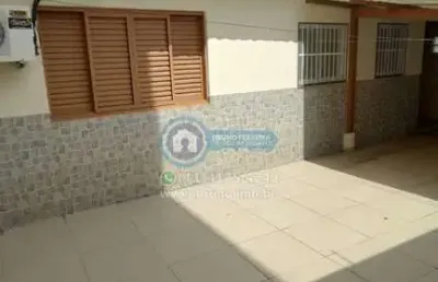 Casa térrea em vila irmãos arnoni - 3 dorms, 1 suíte, r$650k