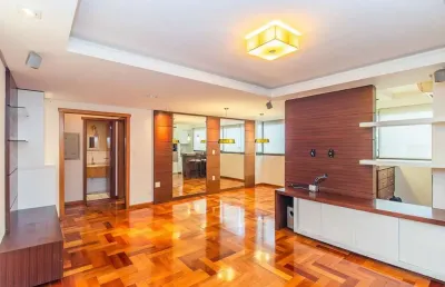 Apartamento semi mobiliado, impecável, com 126m² privativo.