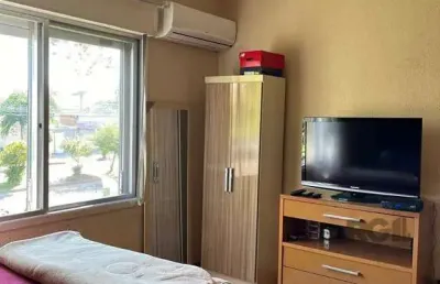 Apartamento com 2 quartos, vaga de garagem, lavabo, no bairro cristal, porto ale