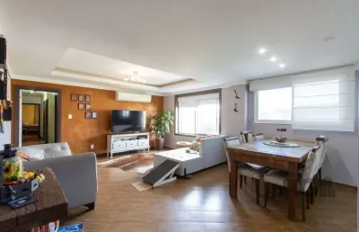 Apartamento reformado de 124m² privativos- 3 dormitórios sendo 1 suíte no bairro