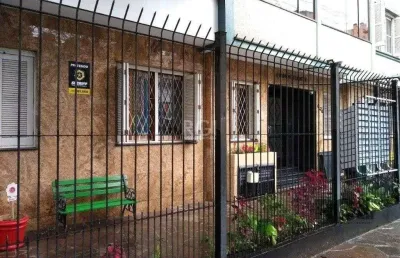 Apartamento de 2 dormitórios no bairro cidade baixa