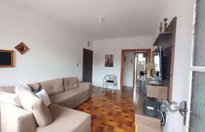 Apartamento 2 dormitórios com vaga e sacada no menino deus