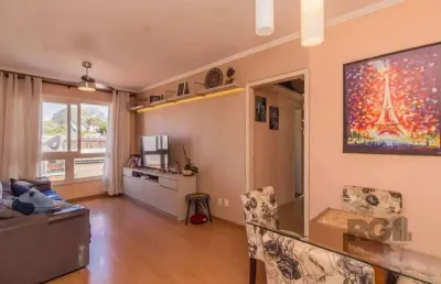 Apartamento com 02 quartos com 01 vaga de garagem coberta e escriturada.