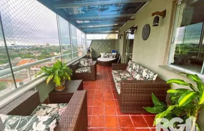Cobertura de 2 dormitórios com terraço e vista panorâmica.
