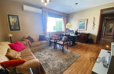 Apartamento de 03 dormitórios no bairro santa cecilia em porto alegre