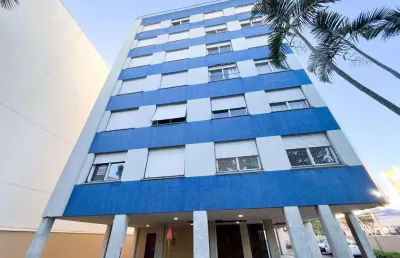 Apartamento junto ao hospital de clínicas 2 dormit, elevador e vaga