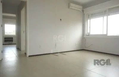 Apartamento de 2 dormitórios e vaga no jardim do salso desocupado