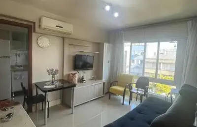 Apartamento  reformado e mobiliado em ótima localização!!!