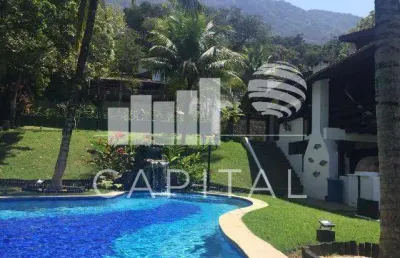 Venda de casa em condomínio na praia de guaecá em são sebastião