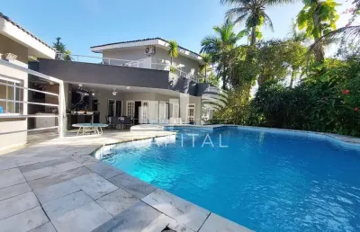 Casa de alto padrão a venda na riviera de são lourenço.
