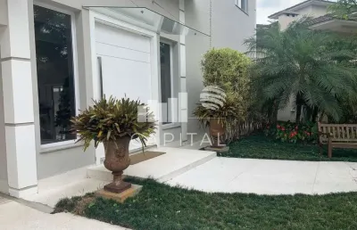 Linda casa, com alto padrão de acabamento a venda em santana de parnaíba/sp.