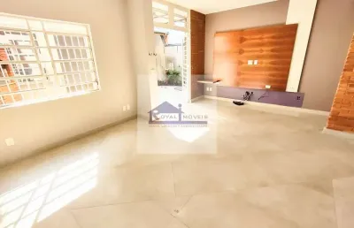 Casa com 3 quartos à venda na Rua das Hortênsias, 310, Mirandópolis, São Paulo